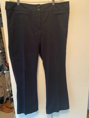 LOFT Straight Leg Pants in Navy